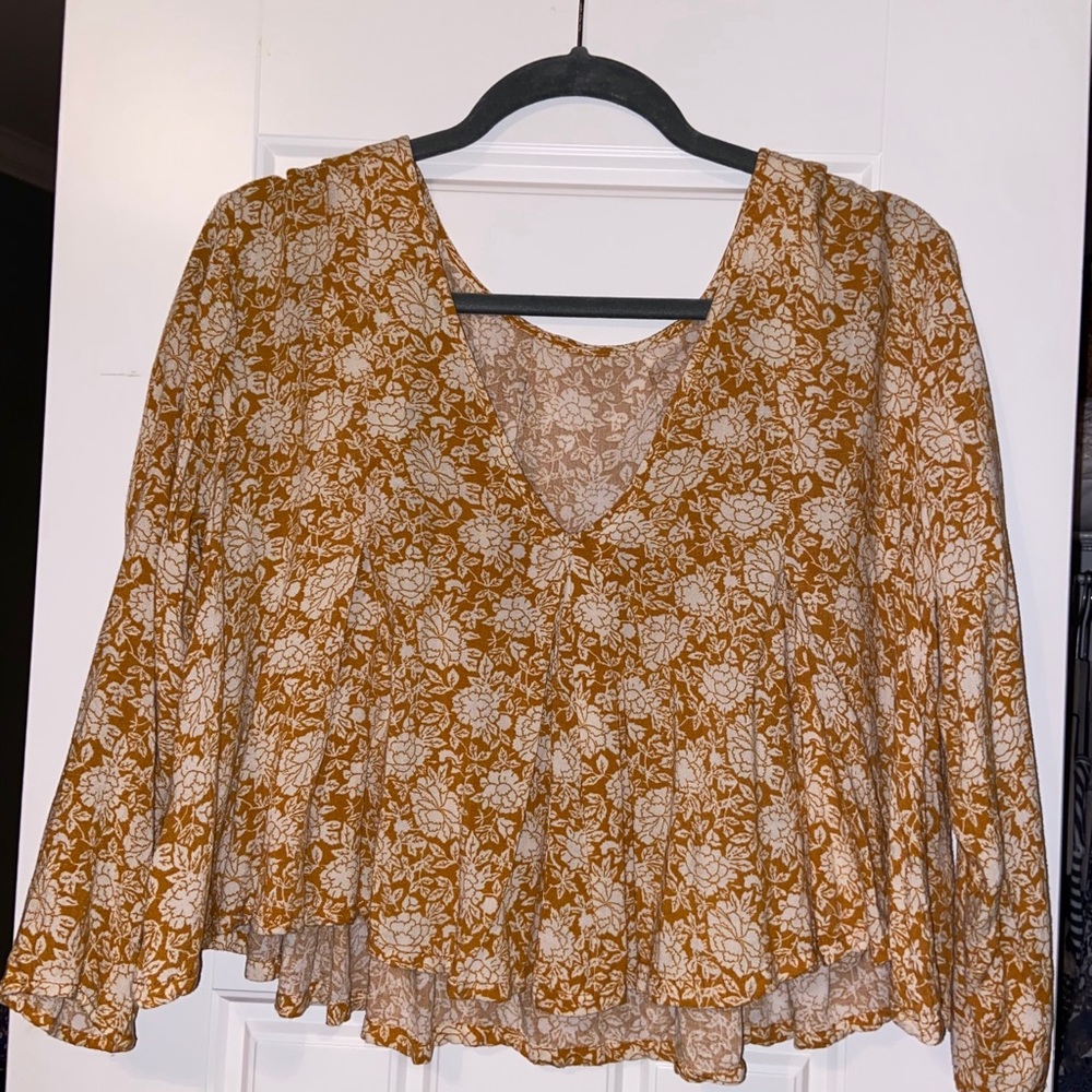 Floral top